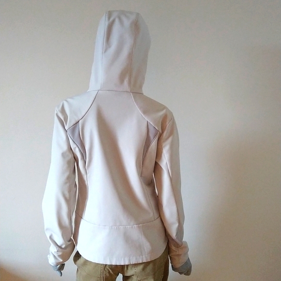 🌟 3/$30. Medium Light Jacket - Picture 6 of 6